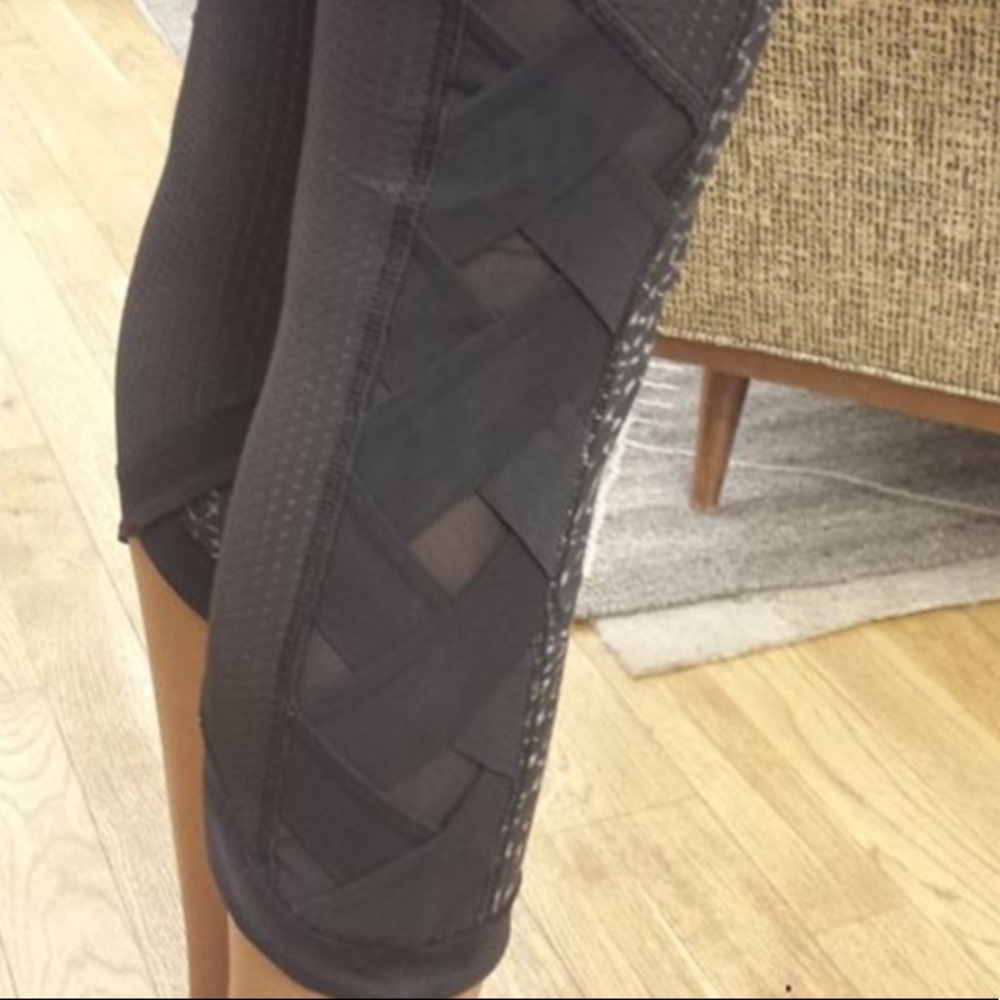 Lululemon Var-City Crop Samba Snake Battleship 6 - Picture 10 of 12